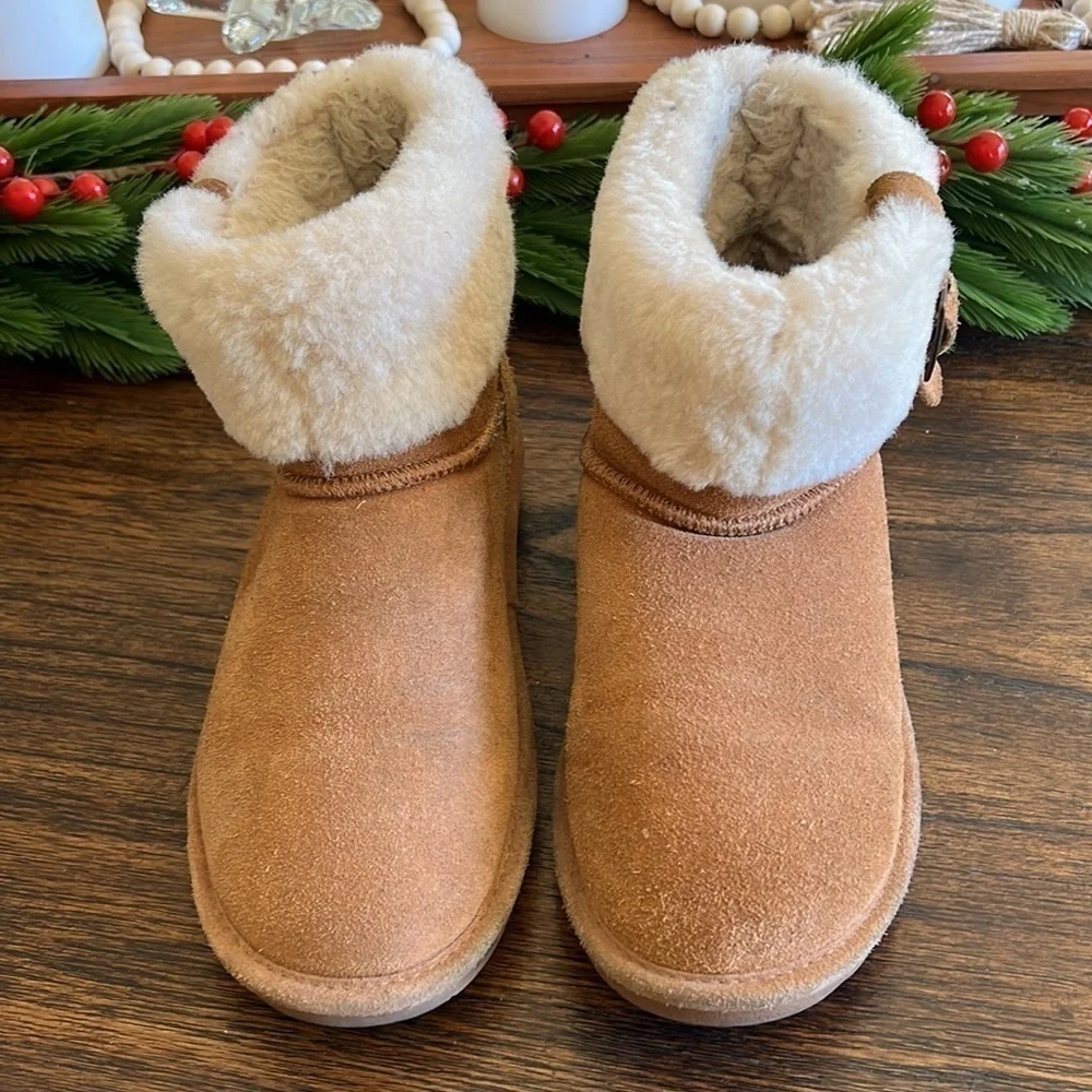 bearpaw abby cuffed tab boot hickory | size 7
